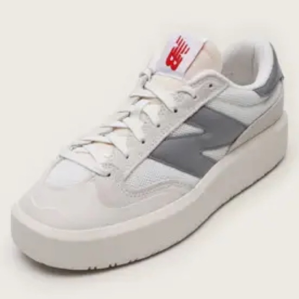 New Balance | Women’s Cream/Grey CT 302 Lace Up Sneakers Women’s size 7.5 Mens 6 - Picture 14 of 16